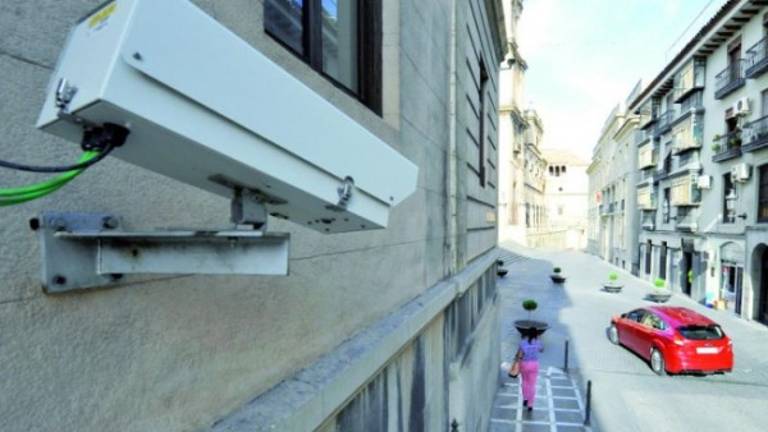 Las cámaras ya controlan al “100%” el tráfico de la Catedral Las cámaras ya controlan al “100%” el tráfico de la Catedral