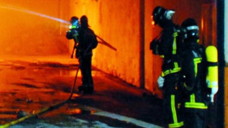 El duro trabajo del Cuerpo de Bomberos llega a los escolares El duro trabajo del Cuerpo de Bomberos llega a los escolares