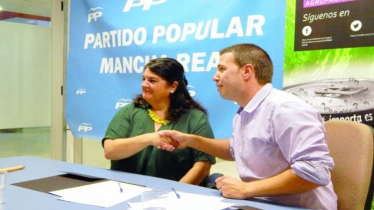 Trece alcaldes sin pacto cerrado Trece alcaldes sin pacto cerrado