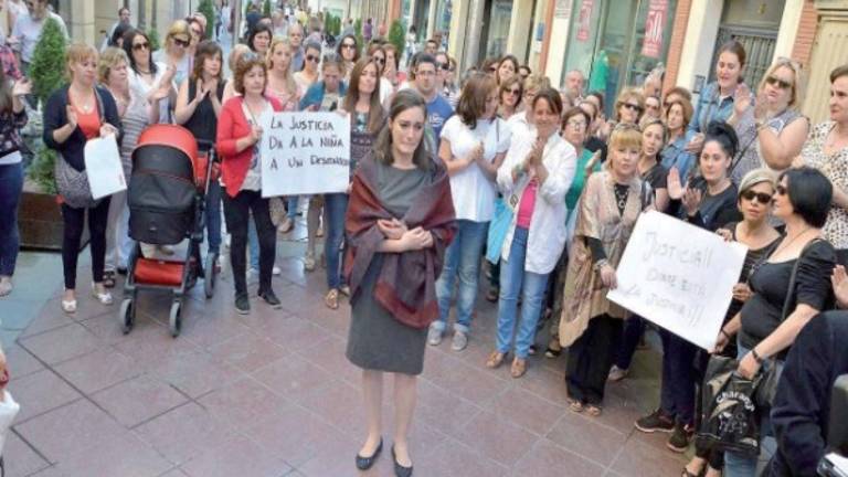 El TC paraliza la marcha de la pequeña Olympia a Suiza El TC paraliza la marcha de la pequeña Olympia a Suiza