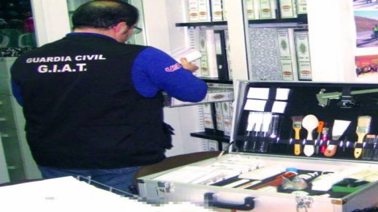 Un detenido por emitir seguros que no daba de alta en Torredelcampo Un detenido por emitir seguros que no daba de alta en Torredelcampo