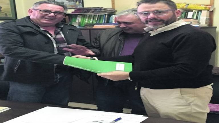 Transporte “a la carta” para las conexiones en la comarca Transporte “a la carta” para las conexiones en la comarca