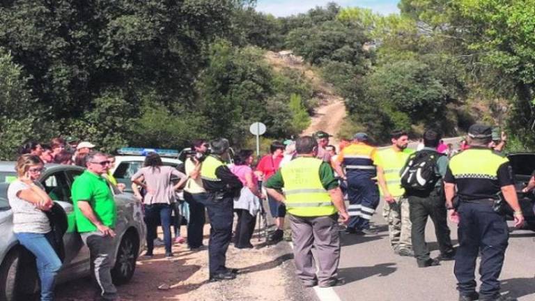 Más de 200 personas buscan sin descanso a Ángel Arroyo Más de 200 personas buscan sin descanso a Ángel Arroyo