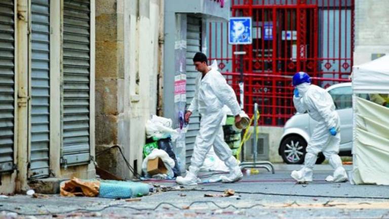 El “cerebro” de la matanza del 13-N murió en el piso de Saint-Denis El “cerebro” de la matanza del 13-N murió en el piso de Saint-Denis