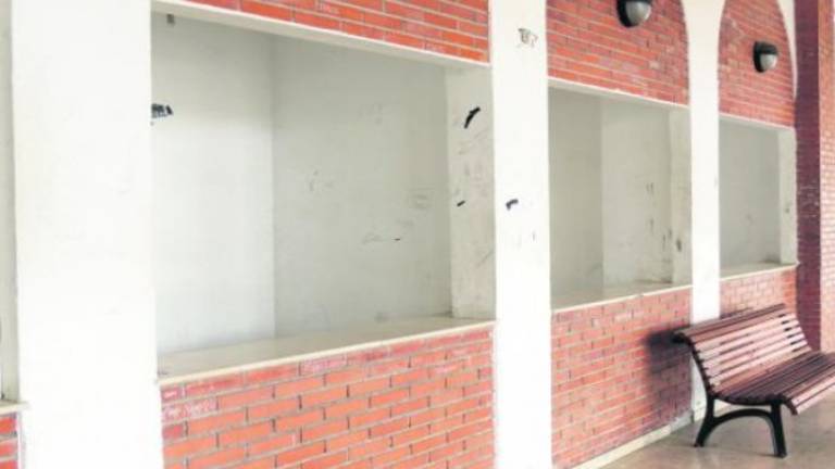 Usuarios critican la dejadez de la estación de autobuses Usuarios critican la dejadez de la estación de autobuses
