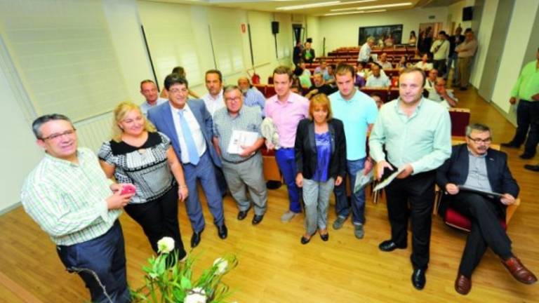 Valderas exige al Estado más fondos para el empleo agrario Valderas exige al Estado más fondos para el empleo agrario