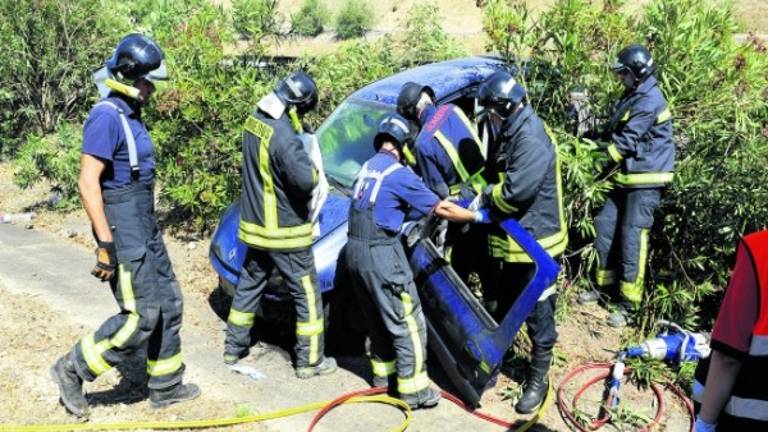 Otro reventón es la causa de un accidente en la autovía A-44 Otro reventón es la causa de un accidente en la autovía A-44