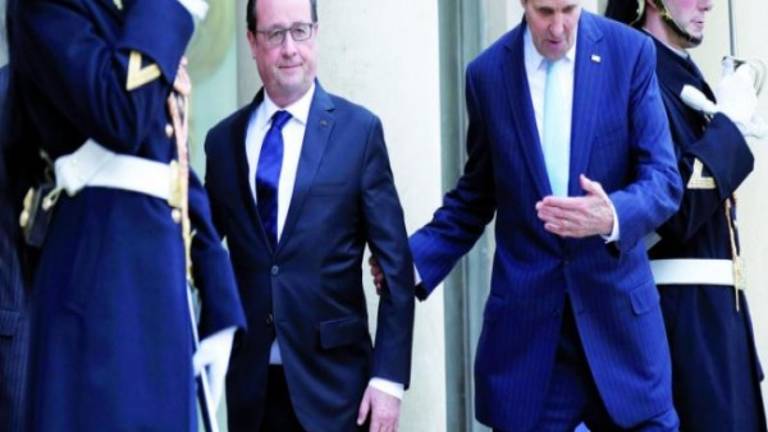 Francia y Rusia atacan siria Francia y Rusia atacan siria