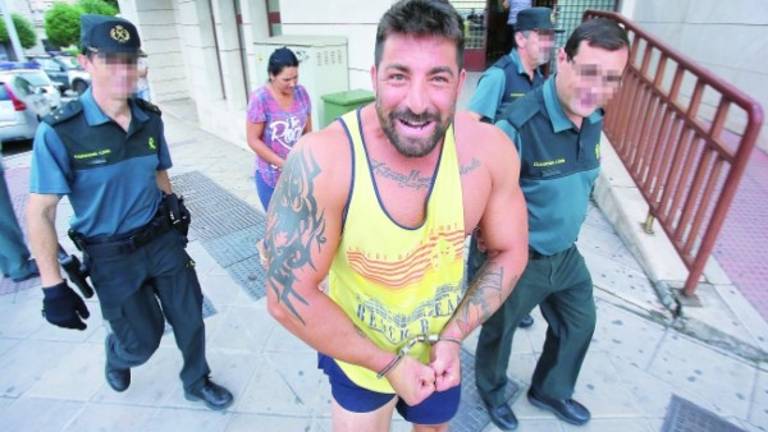 Tres “triunfales” acaban entre rejas Tres “triunfales” acaban entre rejas