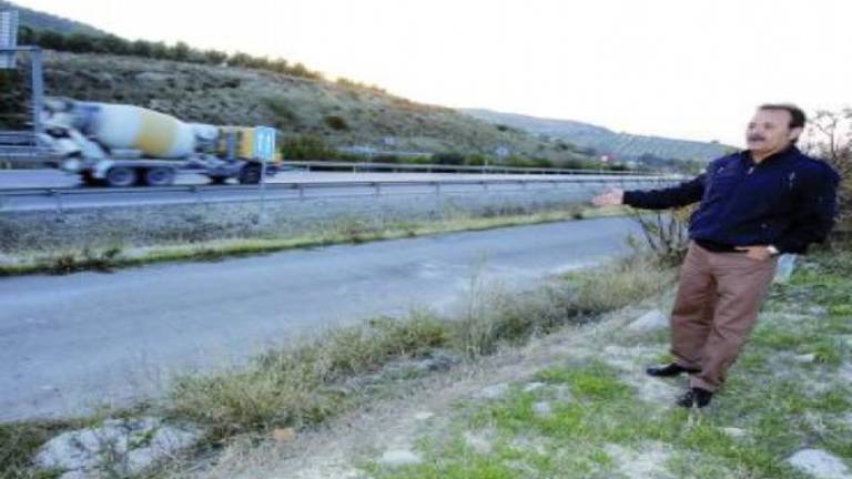 Valdeastillas persigue un acceso digno y peatonal Valdeastillas persigue un acceso digno y peatonal
