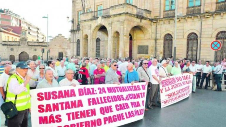 Primeros pagos a antiguos empleados de Útiles del Sur Primeros pagos a antiguos empleados de Útiles del Sur