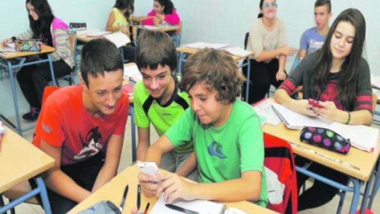 Por y para la infancia más desvalida Por y para la infancia más desvalida