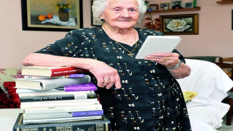 Un siglo de amor por la literatura Un siglo de amor por la literatura
