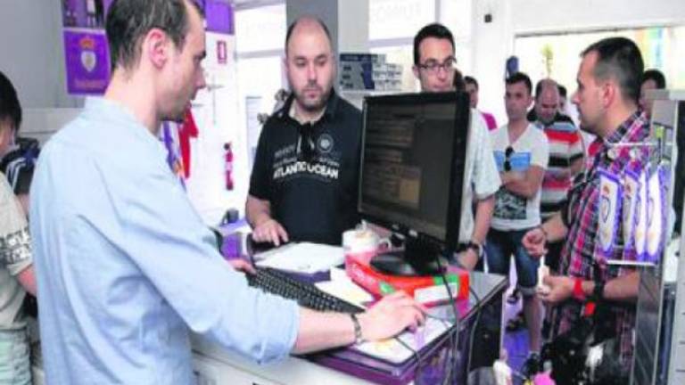 Al Real Jaén le faltan 11 futbolistas Al Real Jaén le faltan 11 futbolistas