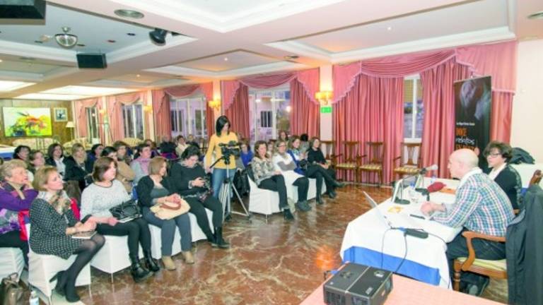 Un nuevo taller itinerante para fomentar la afición a la lectura Un nuevo taller itinerante para fomentar la afición a la lectura