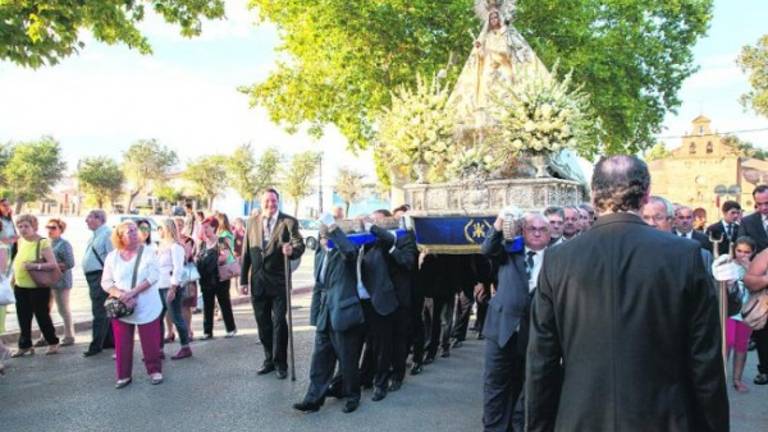 La patrona de Linares se reencuentra con los fieles La patrona de Linares se reencuentra con los fieles