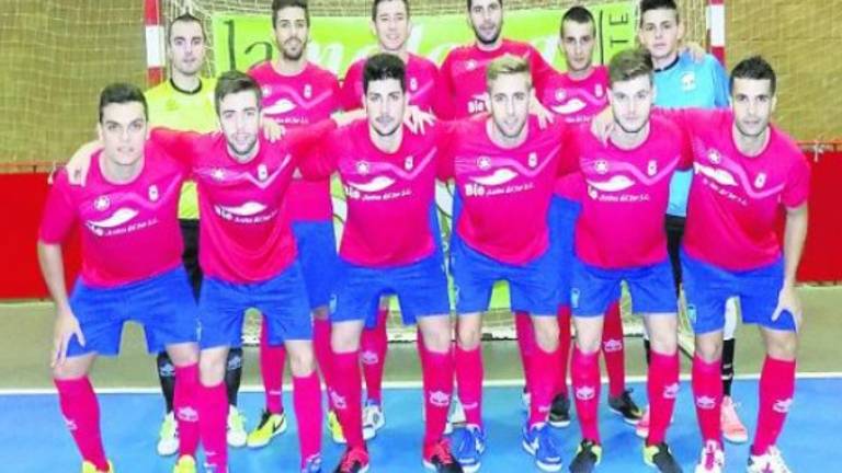 La reacción del Mengíbar solo le da un empate ante su afición La reacción del Mengíbar solo le da un empate ante su afición