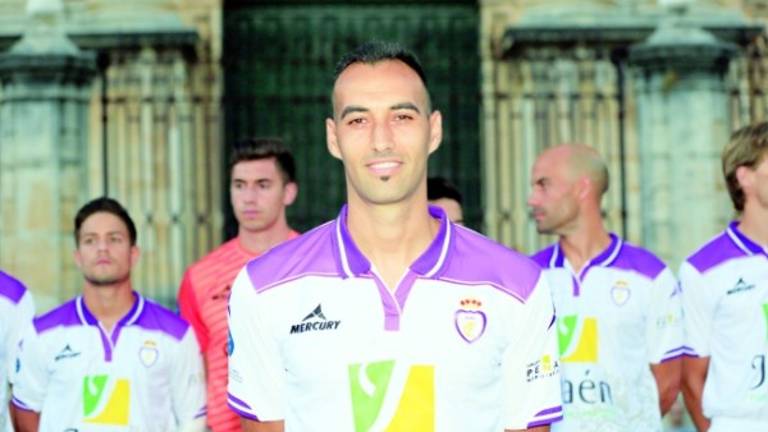 Santi Villa: “Nunca olvidaré el día del ascenso ni el año en Segunda” Santi Villa: “Nunca olvidaré el día del ascenso ni el año en Segunda”