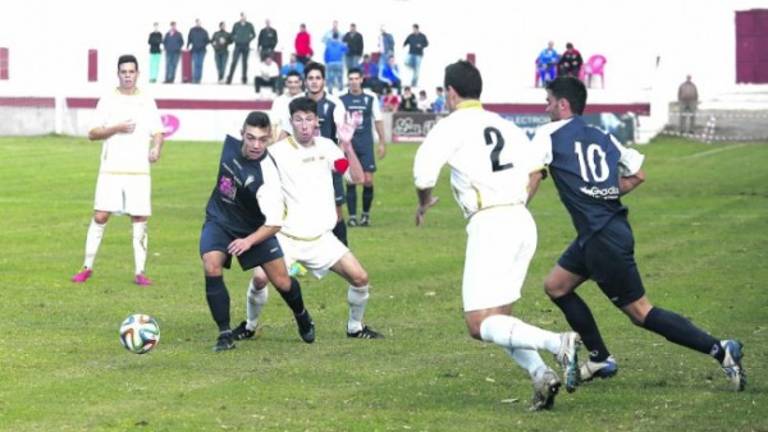 El Martos exhibe dos caras El Martos exhibe dos caras
