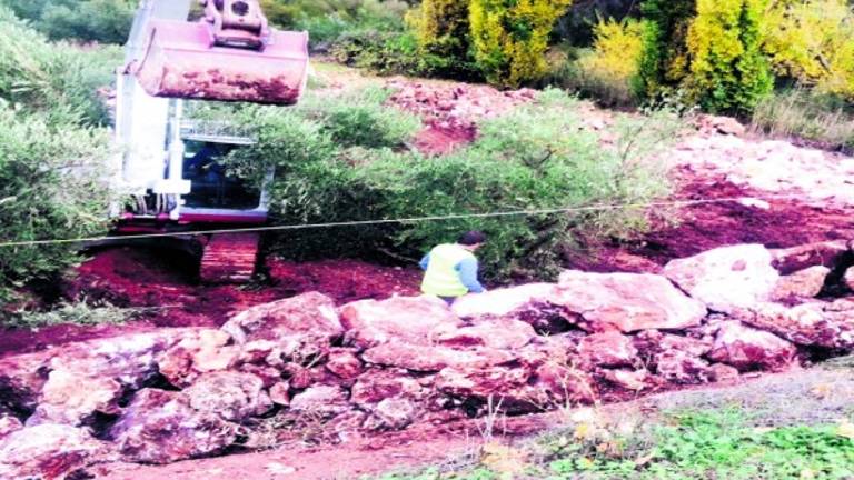 Ensanchamiento de un puente en Benatae