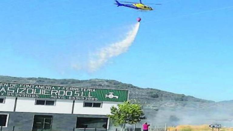 Las llamas arrasan unas noventa hectáreas de La Puerta de Segura Las llamas arrasan unas noventa hectáreas de La Puerta de Segura