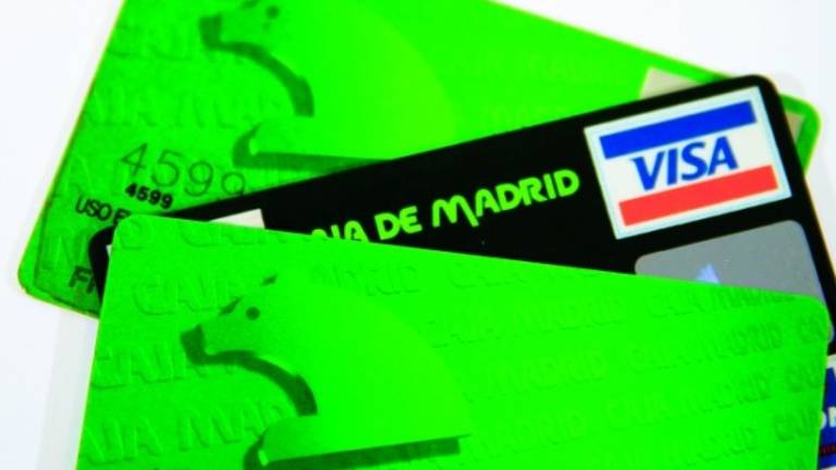 Más dimisiones por el caso de las “tarjetas b” Más dimisiones por el caso de las “tarjetas b”