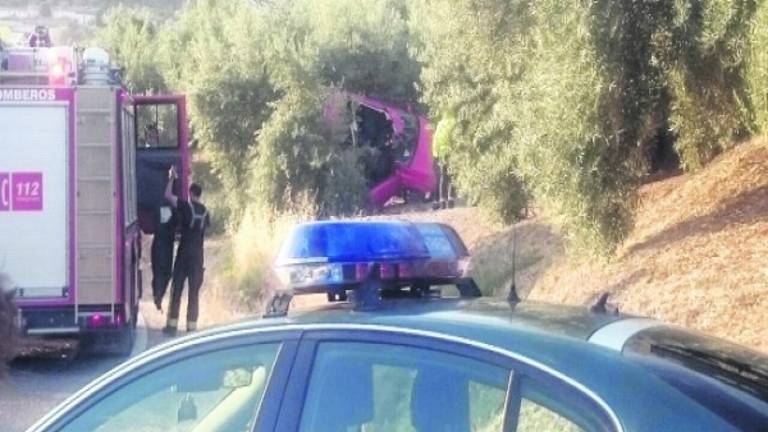 Un muerto y un herido por una salida de vía en Mogón Un muerto y un herido por una salida de vía en Mogón