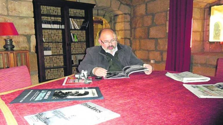 “Bodas de plata”, del cronista oficial local Enrique Gómez “Bodas de plata”, del cronista oficial local Enrique Gómez