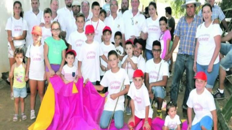 Santa Elena honra a su patrona Santa Elena honra a su patrona