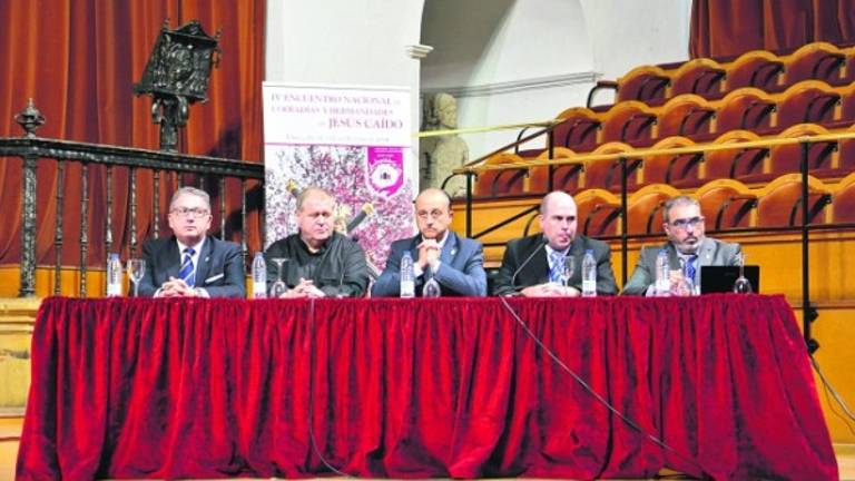 Hermandades de la Caída se dan cita en un congreso Hermandades de la Caída se dan cita en un congreso