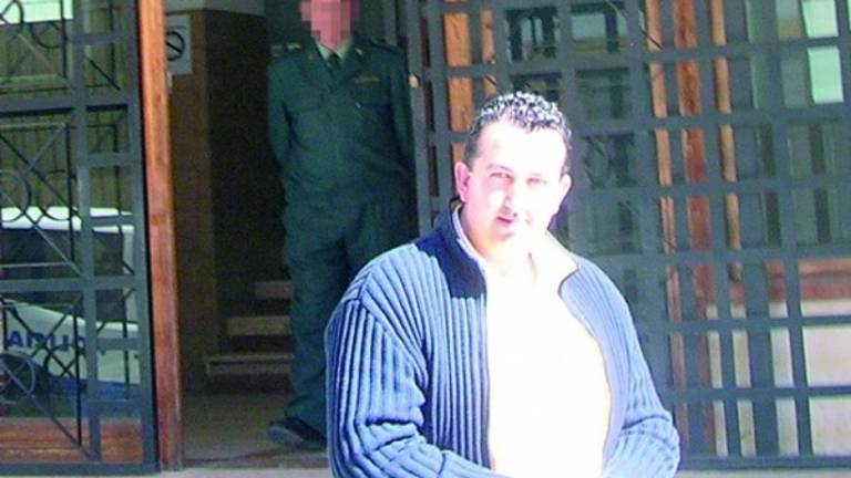 Un alcalaíno es detenido por estafar en la venta de coches Un alcalaíno es detenido por estafar en la venta de coches
