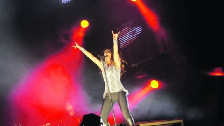 MALÚ La cantante regala el Sí a Jaén MALÚ La cantante regala el Sí a Jaén
