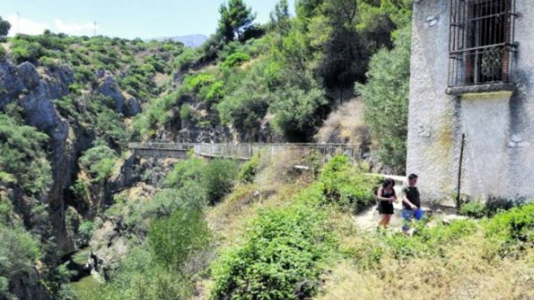 Varios colectivos reclaman la recuperación de Los Cañones