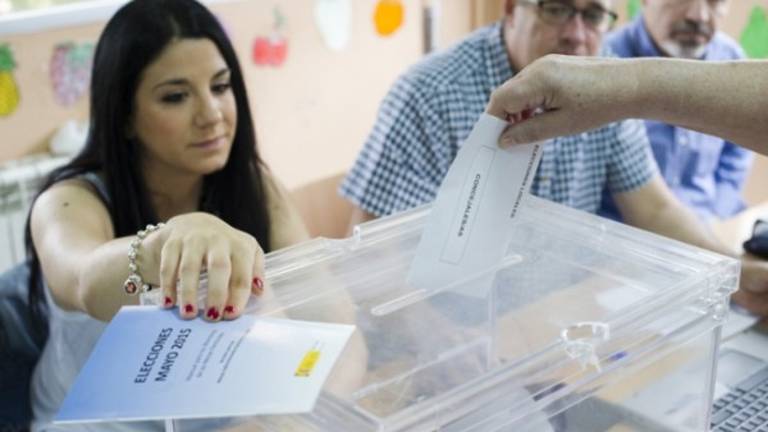 Normalidad en el inicio de una jornada electoral tan importante como incierta Normalidad en el inicio de una jornada electoral tan importante como incierta