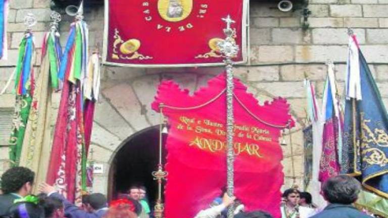 Acuerdo final entre la Orden Trinitaria y la Cofradía Matriz Acuerdo final entre la Orden Trinitaria y la Cofradía Matriz