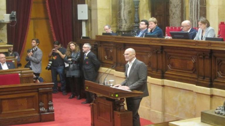 El Parlament aprueba la desconexión con España El Parlament aprueba la desconexión con España