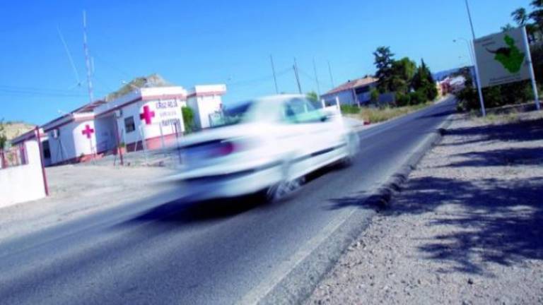 Los investigadores buscan pistas en el coche para aclarar el robo y la agresión sexual Los investigadores buscan pistas en el coche para aclarar el robo y la agresión sexual