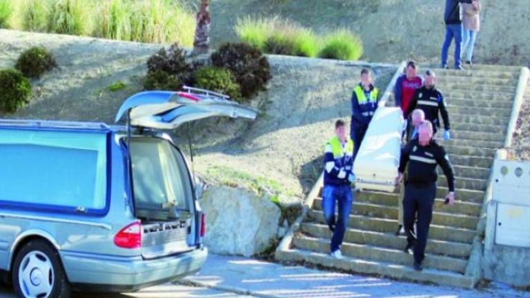 Fallece un hombre de 83 años al caer su todoterreno por un desnivel Fallece un hombre de 83 años al caer su todoterreno por un desnivel