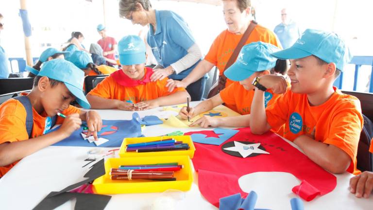 “La Caixa”, junto a los vulnerables “La Caixa”, junto a los vulnerables
