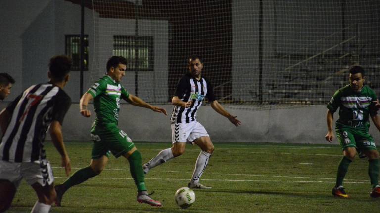 Elady: “Me han llamado, pero soy jugador del Mancha Real” Elady: “Me han llamado, pero soy jugador del Mancha Real”