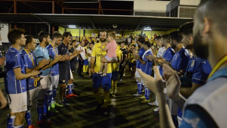 El color amarillo reina en una jornada histórica para el Navas