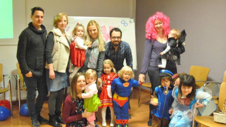 Jiennenses y polacos celebran la llegada del Carnaval en familia