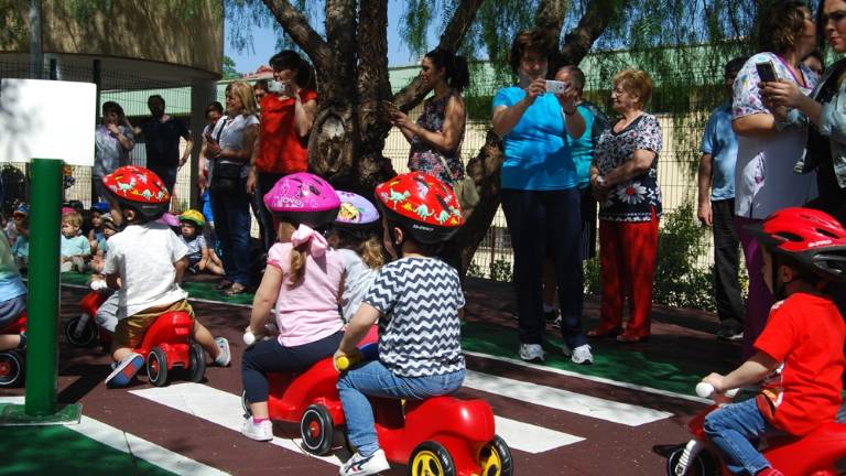 El Ayuntamiento destaca la colaboración del Parque Infantil de Tráfico con el escuela infantil “El Valle” El Ayuntamiento destaca la colaboración del Parque Infantil de Tráfico con el escuela infantil “El Valle”