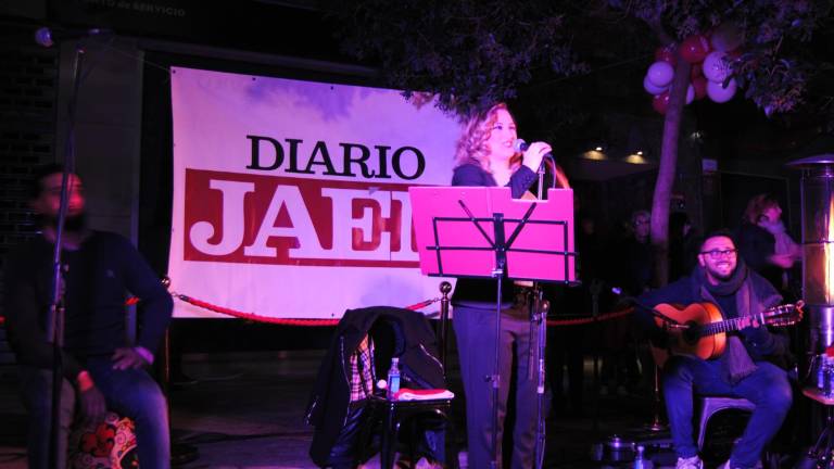 La Zambomba Flamenca lleva la magia al barrio del Bulevar La Zambomba Flamenca lleva la magia al barrio del Bulevar