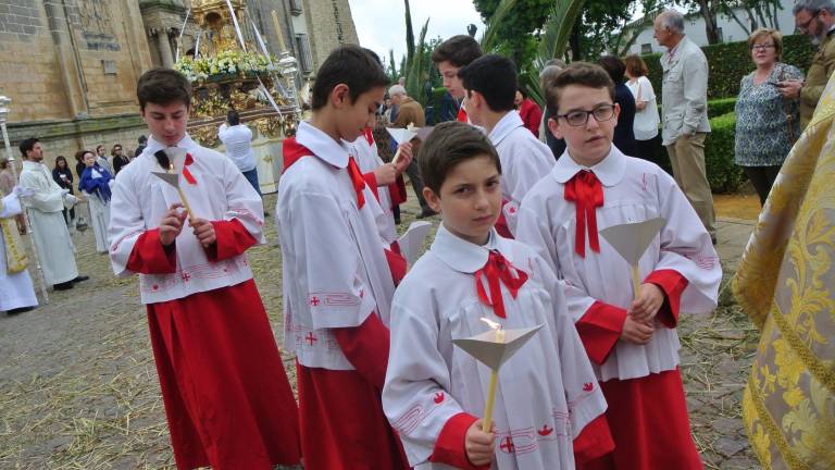 “Los Cerros” se luce entre devoción “Los Cerros” se luce entre devoción