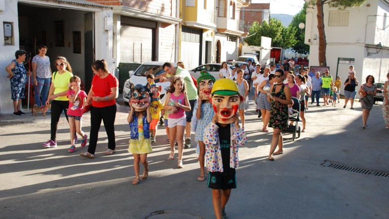 El popular barrio de Santa Ana en Valdepeñas celebra sus fiestas vecinales