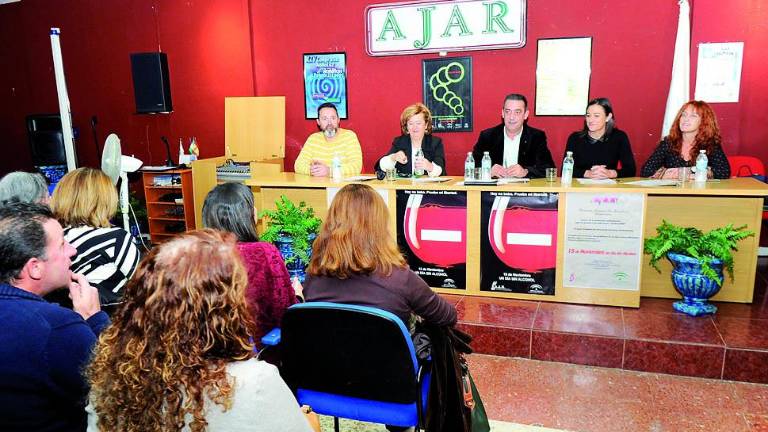 Objetivo: prevenir las adicciones Objetivo: prevenir las adicciones