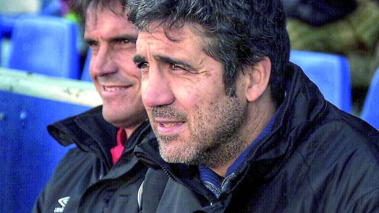 Molina se ve fuera del Linares al final de la Liga Molina se ve fuera del Linares al final de la Liga