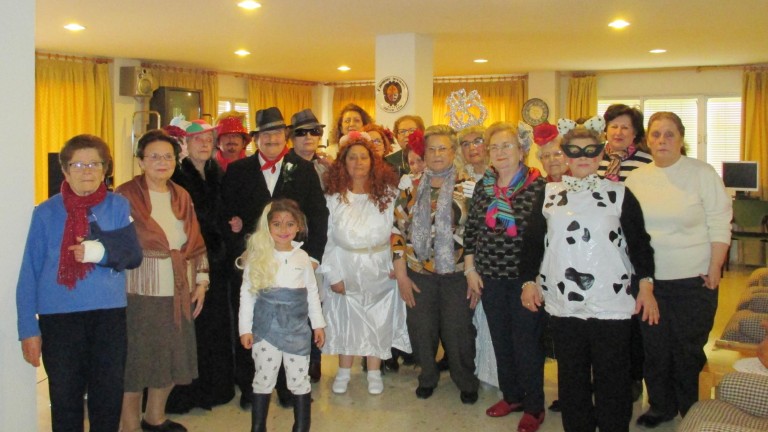 Los mayores de Lopera celebran el Carnaval