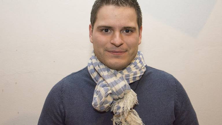 Una chirigota que no critica, “refiere” Una chirigota que no critica, “refiere”